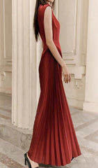 Chic Red Diagonal Pleated Midi Dress