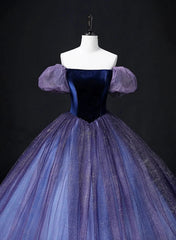 Vestido formal morado de tul y terciopelo con mangas cortas