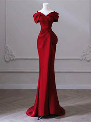 Vestido de fiesta de sirena de satén rojo vino con hombros descubiertos