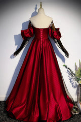 Precioso vestido de fiesta negro y rojo con escote en forma de corazón y hombros descubiertos