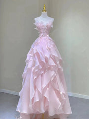 Vestido de fiesta largo de organza en color rosa con escote redondo y corte A