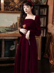 Vestido de fiesta de boda de terciopelo con mangas largas en color rojo vino