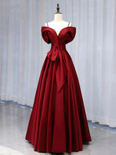 Vestido de fiesta de satén rojo vino con escote en forma de A y hombros descubiertos
