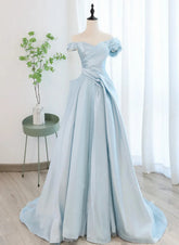 Vestido de fiesta largo de satén azul con corte A y tul