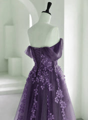 Vestido formal de tul morado con encaje y corte A