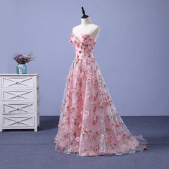 Vestido de noche largo rosa con flores en forma de A