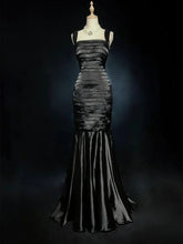 Vestido largo de fiesta formal con tirantes de sirena en color negro