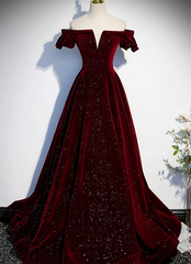 Vestido de noche formal largo con hombros descubiertos de terciopelo rojo vino