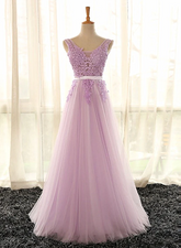 Vestido formal largo morado claro con escote en V