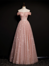 Vestido de fiesta largo de tul rosa con hombros descubiertos y corte A con cuentas