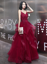 Vestido formal con escote en V y tirantes largos con apliques de encaje rojo vino