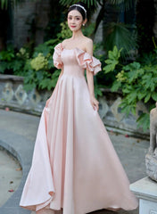 Vestido de fiesta largo de satén rosa con hombros descubiertos y corte A
