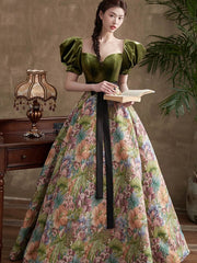 Vestido de noche largo con escote en forma de A y corte en A de color verde