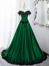 Vestido formal largo de tafetán verde con escote en forma de corazón y cordones