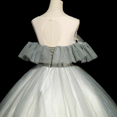 Vestido de fiesta de tul verde con hombros descubiertos y cuentas para dulces 16
