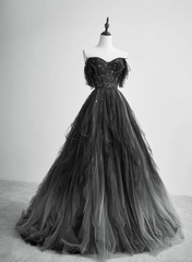 Vestido de fiesta largo de tul negro degradado con cuentas