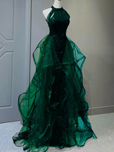 Vestido largo de fiesta con lentejuelas verdes y tul