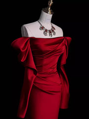 Elegante vestido de noche de sirena de manga larga en color rojo vino