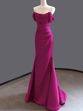 Vestido de fiesta elegante de sirena con hombros descubiertos y largo hasta el suelo