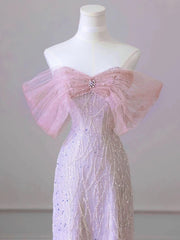 Precioso vestido de fiesta rosa con escote en forma de corazón de tul y cuentas, hombros descubiertos