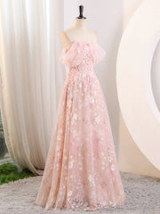 Precioso vestido de fiesta rosa de tul y encaje con corte A y hombros descubiertos