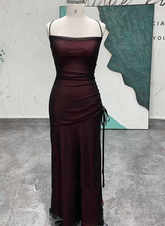 Vestido de fiesta largo elegante con espalda cruzada en negro y rojo
