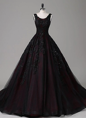 Vestido formal largo de tul negro y rojo sin espalda