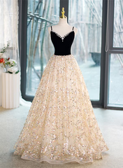 Vestido de fiesta con escote en V y cuentas color champán claro
