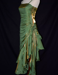 Vestido de fiesta de sirena con tirantes altos y bajos de satén