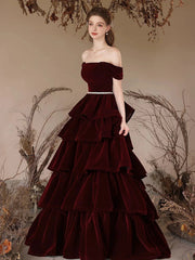 Precioso vestido de fiesta de terciopelo rojo vino con hombros descubiertos