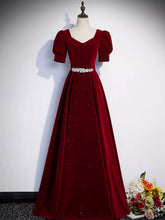 Vestido de fiesta de terciopelo rojo vino con cuentas y corte en A