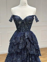 Vestido de fiesta azul marino de tul con capas y apliques de encaje, corte A