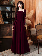 Vestido de fiesta de boda de terciopelo con mangas largas en color rojo vino
