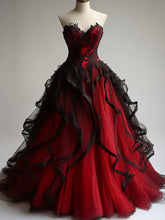 Vestido de fiesta largo de tul con escote en forma de corazón, negro y rojo