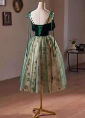 Vestido de fiesta corto de corte A verde con encaje