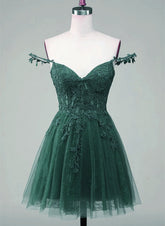 Vestido de fiesta de tul verde con escote en forma de corazón y apliques de encaje
