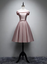 Vestido de fiesta con cordones y hombros descubiertos de satén rosa