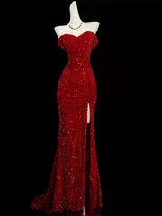 Precioso vestido de fiesta de sirena con lentejuelas y hombros descubiertos en color rojo vino