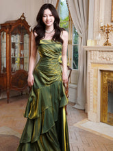 Vestido formal largo de sirena de satén verde