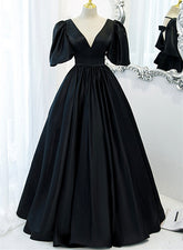 Vestido formal largo de satén negro con escote en V profundo