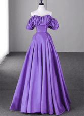 Vestido de fiesta de satén con escote en forma de corazón y cordones