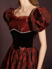 Vestido de fiesta largo hasta el suelo con escote en forma de A y tirantes finos con diseño floral