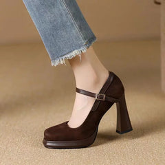 Sexy high-heeled shoes