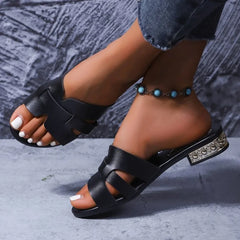 Slippers Casual Comfortable Slides Non-slip Lightweight Breathable Beach Shoes