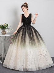Hermoso vestido de fiesta de tul degradado con escote en V