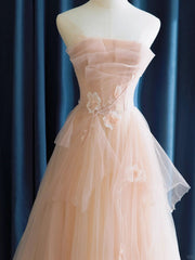 Vestido formal largo de tul rosa con flores