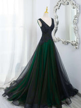 Elegante vestido de fiesta de tul con escote en V negro y verde