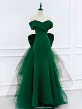 Vestido de fiesta de satén y tul con escote en forma de corazón verde