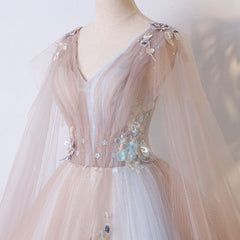 Precioso vestido de fiesta largo de tul con escote en V