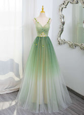 Vestido de fiesta verde degradado con escote en V y corte A